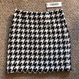 L’agence Livia Tweed Mini Skirt Houndstooth- BLACK/IVORY Size 0